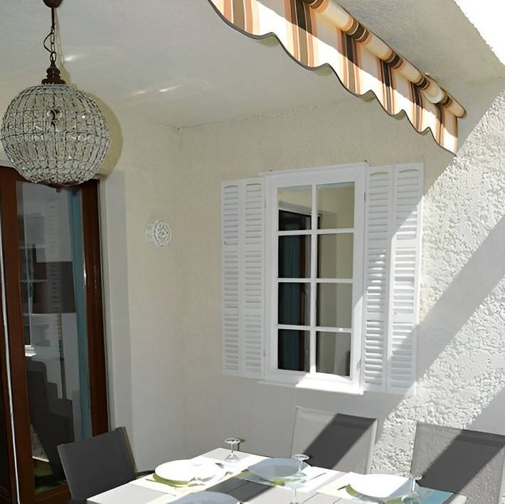 Gîte pour 4 personnes, avec terrasse et piscine à Bandol - 4