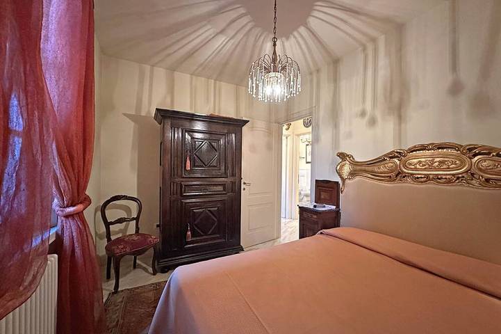 Villa Mariapia 6P, by Villasretreats Beach house, a few steps from the sea in Marina di Massa, Massa (Italie)