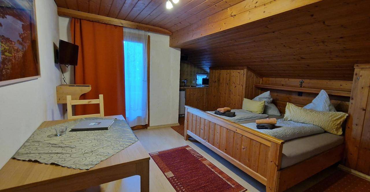 Single Room with Shared Bathroom in Bad Wiessee, Alpes bavaroises