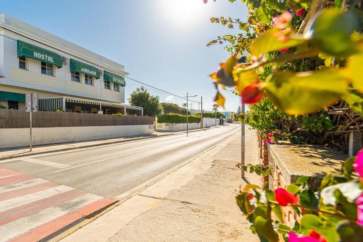 Casa de huéspuedes para 4 personas, con terraza y piscina - 1