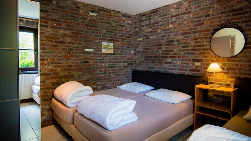 Entire apartment, Magnificent 5-person farmhouse flat on the ground floor in Mechelen - South Limburg in Limburg (Netherlands)
