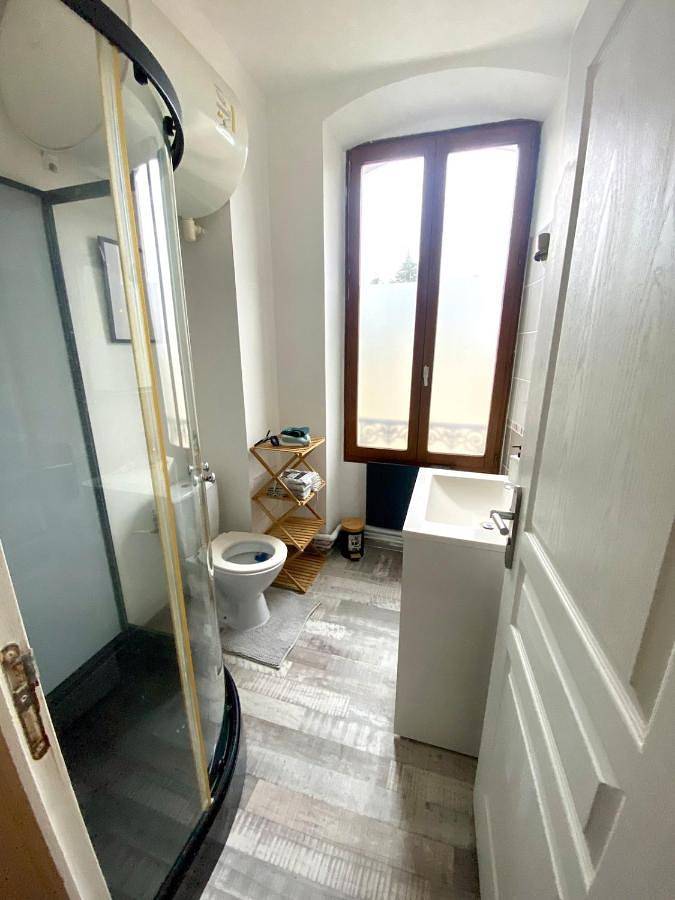 Gîte pour 3 personnes à Veneux-les-Sablons - 2