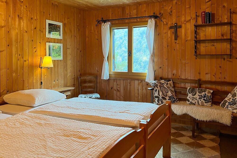 Chalet Mergoscia in Mergoscia, Tessiner Alpen