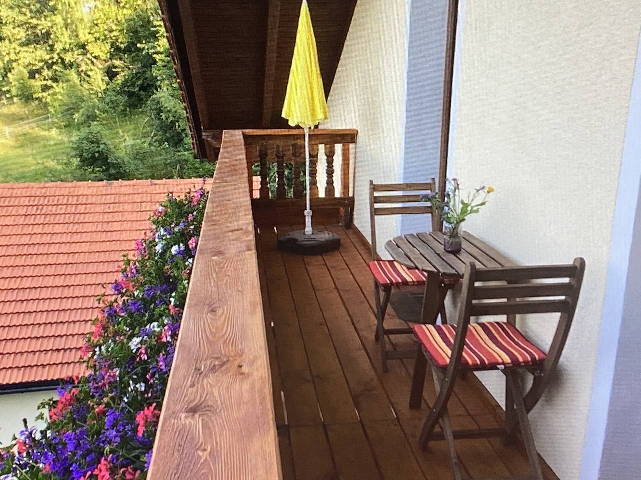 Ganze Wohnung, Ferienwohnung 'Haus Peschl Fewo 2' mit Balkon, Gemeinschaftsgarten und Wlan in Neureichenau, Ostbayern
