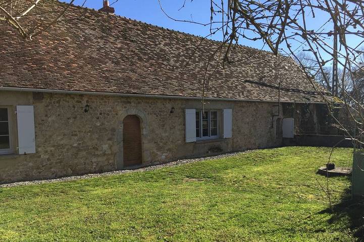 Location de vacances pour 10 personnes, avec jardin à Prissac