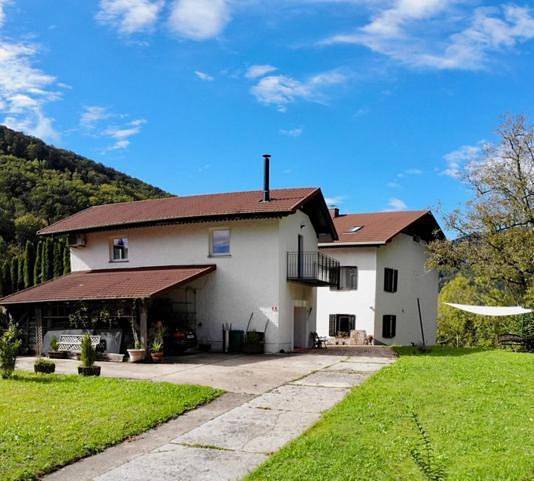 Ferienhaus für 13 Personen, mit Ausblick und Garten