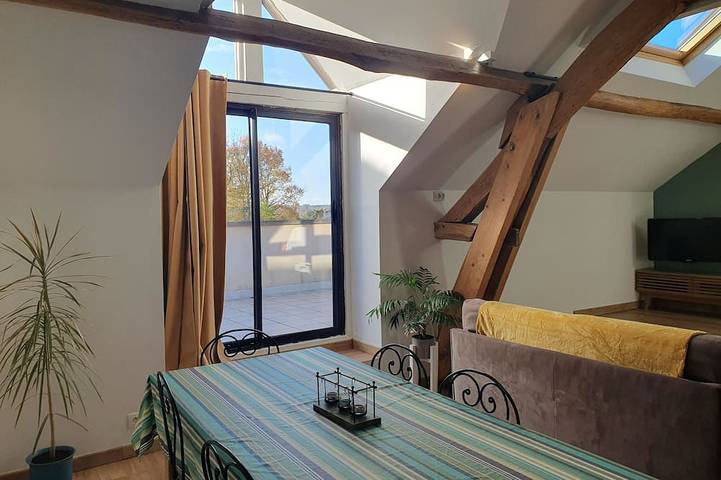 Appartement entier, Appartement familial tout confort avec terrasse, parking sécurisé proche Disney in Montévrain, Seine-et-Marne