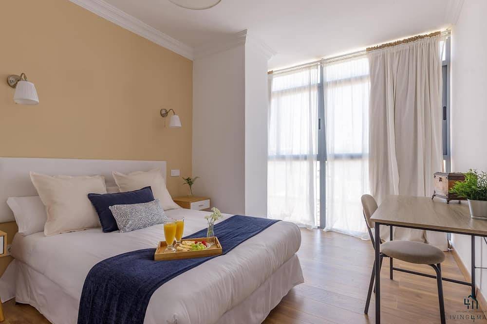 Entire apartment, Marin Central View Living4Malaga in Malaga Centro Historico, Malaga