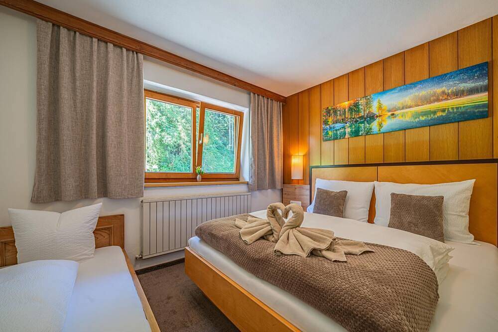 Traditionelles Ferienhaus in ruhiger Tallage in Westendorf (Tirol), Kaisergebirge