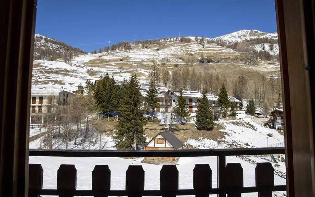 Apartamento vacacional entero, Holiday apartment with heating  in Sestriere, Via Lattea
