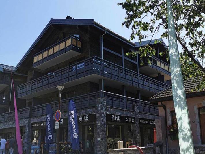 Gîte pour 8 personnes, avec balcon dans Office De Tourisme Des Gets - 2