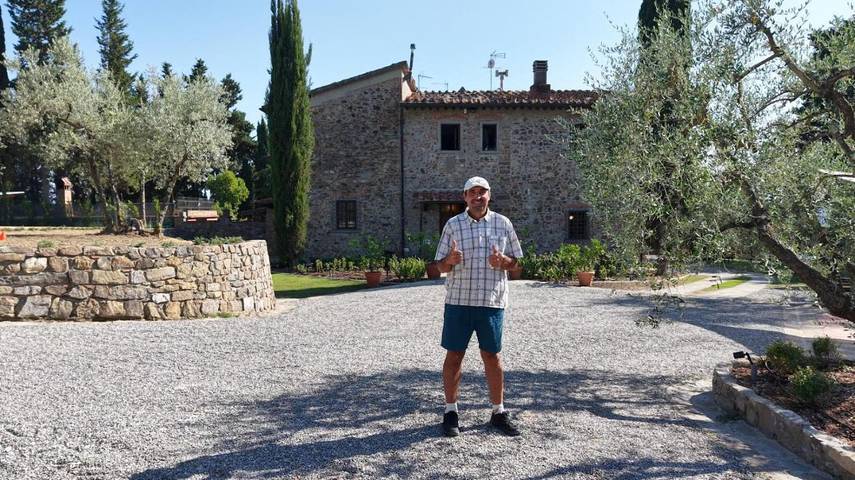Location de vacances pour 4 personnes, avec Terrasse et Jardin ainsi que Piscine et Sauna à Lastra a Signa
