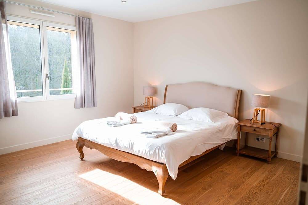 Sehr privat Hochspezifische 4 Schlafzimmer Villa mit Pool und Garten in Castelnau-de-Montmiral, Albi und Umgebung
