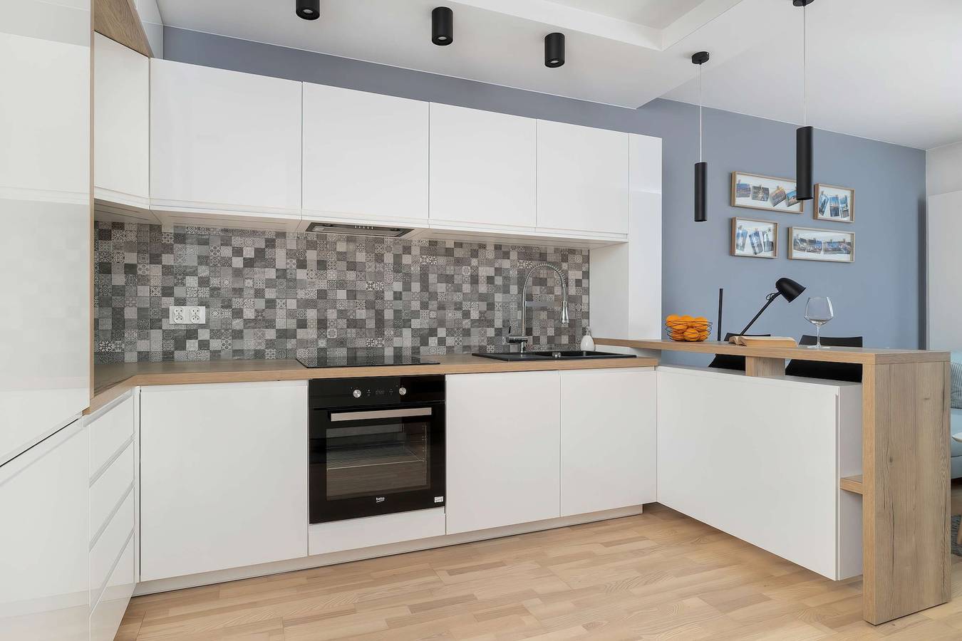 Ganze Wohnung, Lubelska 13B   Rzesz  w   Modern Grey Apartment   Remote Work in Rzeszów, Karpatenvorland