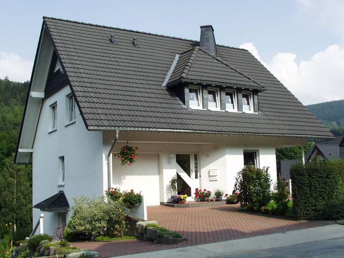 Ferienwohnung für 4 Personen, mit Terrasse und Garten in Olsberg