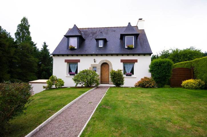 Gîte pour 8 personnes, avec jardin dans L'Hôpital (Quessoy)