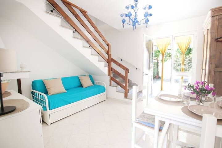 Location de vacances pour 5 personnes, avec Balcon ainsi que Terrasse et Jardin à Carovigno - 4