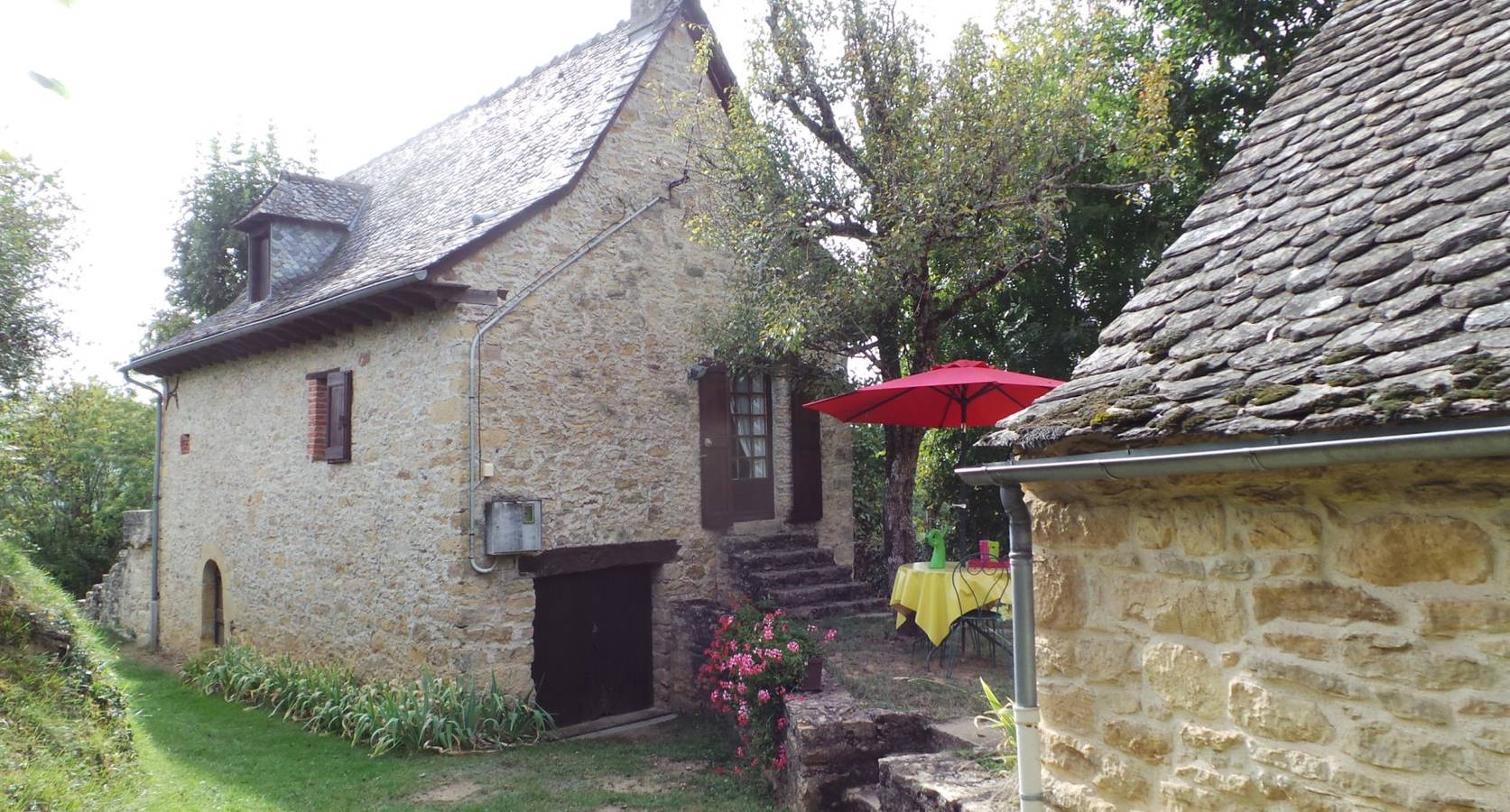 Gîte au pied de l'Aubrac in Saint-Côme-d'Olt, Massif central