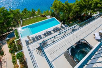 Vakantiehuis voor 18 Personen in Brela, Split-Dalmatië, Afbeelding 4