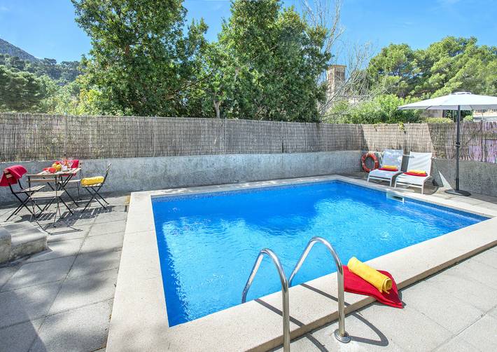 Gîte pour 8 personnes, avec vue et jardin, adapté aux familles à Cala Sant Vicenc - 4