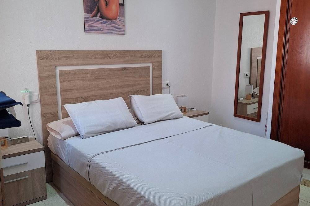 Ganze Wohnung, First floor apartment in Playa de Puerto Rey (Vera), Vera