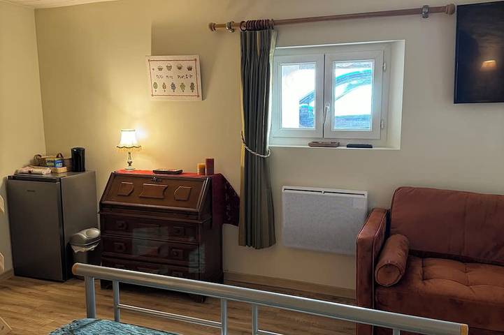 Location de vacances pour 2 personnes à Nanteuil-en-Vallée - 4