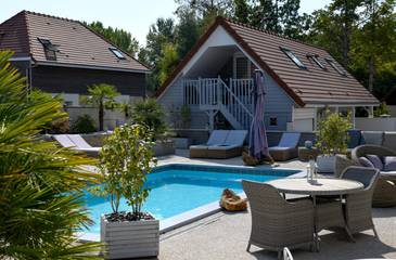 Gîte pour 4 personnes, avec piscine ainsi que jardin et terrasse, animaux acceptés dans l' Aube