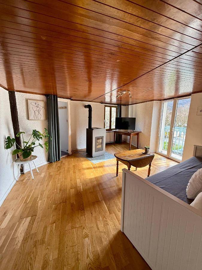 Gîte pour 4 personnes, avec balcon et vue à Vizille