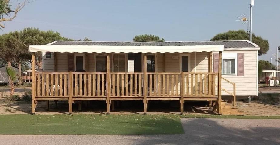 Camping pour 6 personnes, avec jacuzzi ainsi que jardin et piscine, animaux acceptés à Torreilles - 2