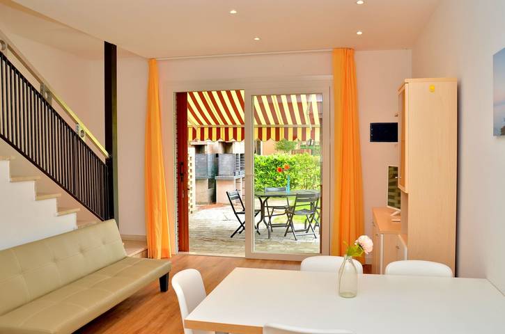 Villa für 6 Personen, mit Garten und Terrasse, mit Haustier in Bibione