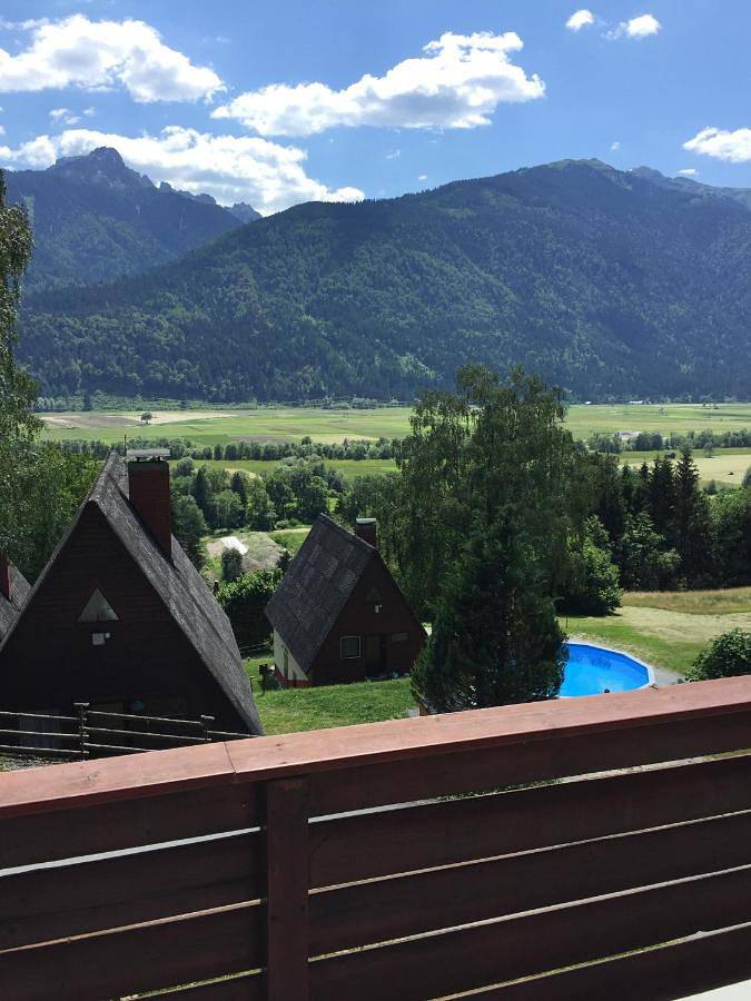 Das kleine Feriendorf in Gailtaler Alpen, Hermagor-Pressegger See