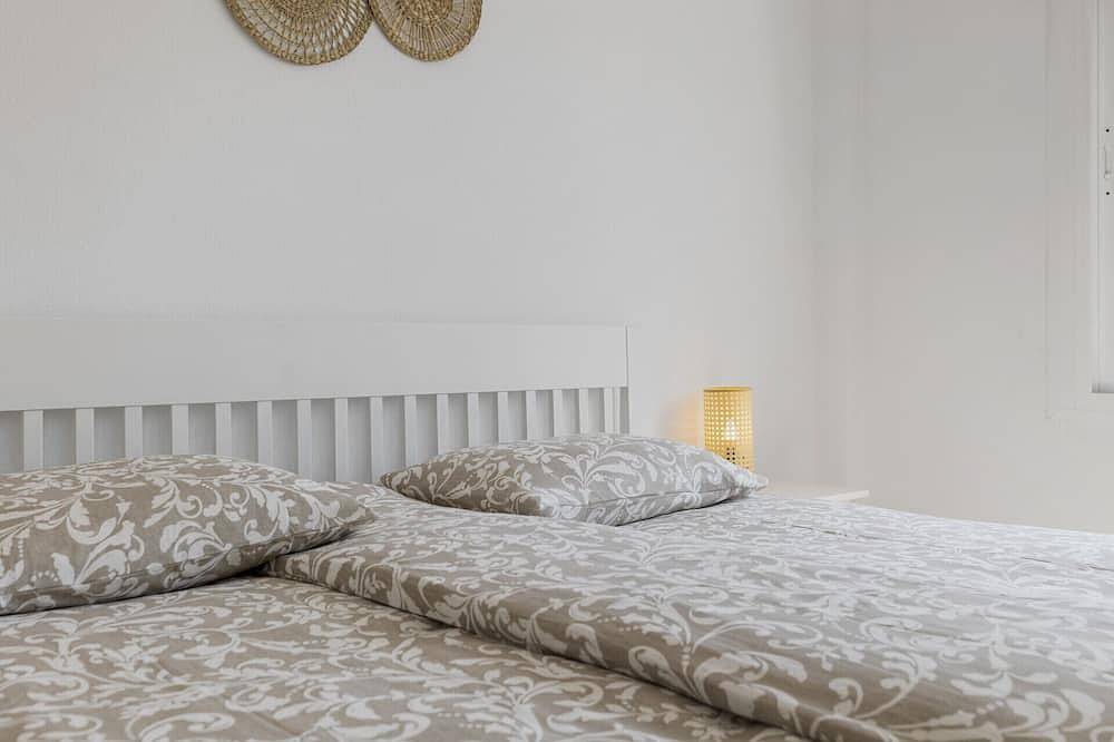 Entire apartment, Fuengirola Sea View Apartment–Pool, Tennis & Beach in La Capellania, Benalmádena