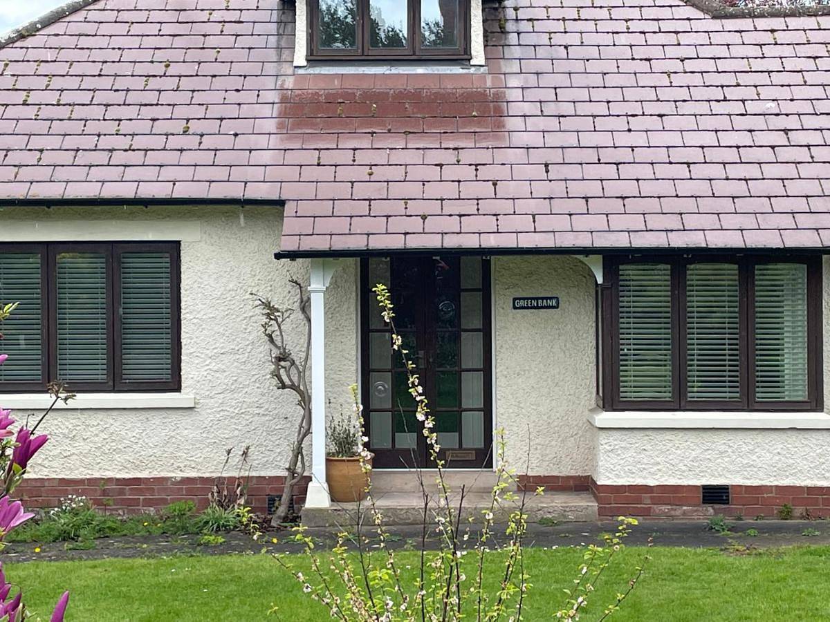 Three-Bedroom House in Hereford, Herefordshire