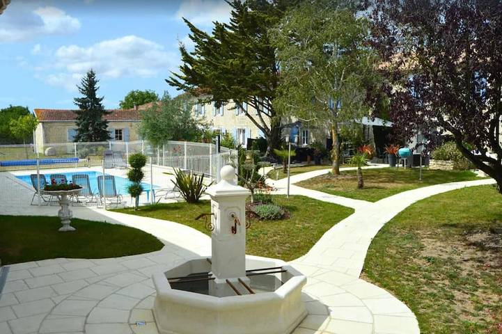 Maison de vacances pour 4 personnes, avec piscine et jacuzzi - 1
