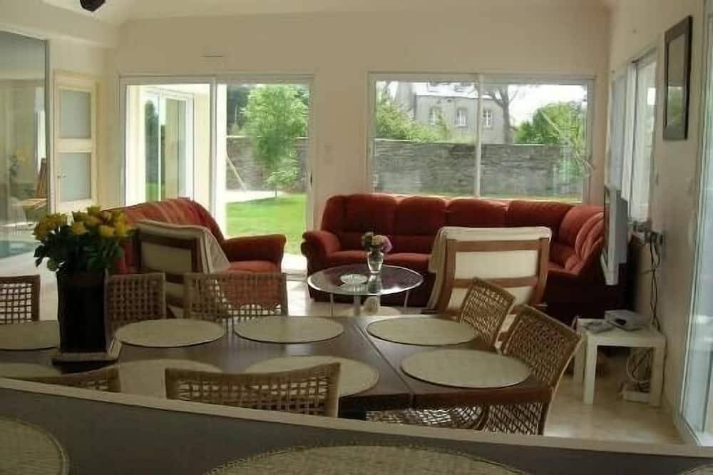 Brittany house 12 people interior swimming pool edge of sea in Saint-Nic, Iroise