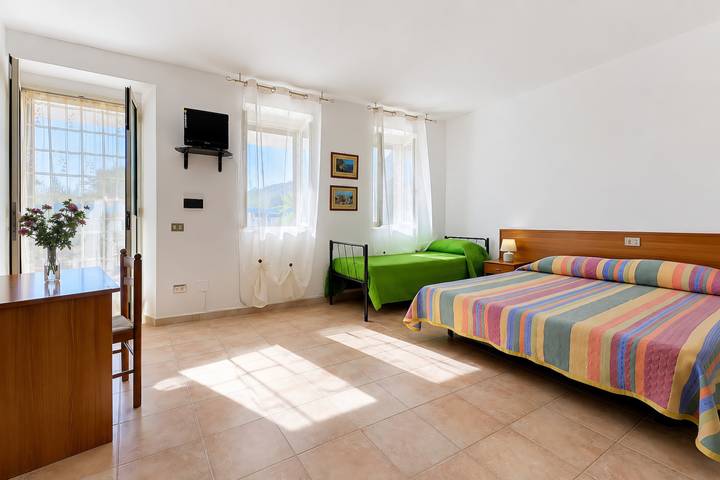B&b per 4 persone, con balcone e giardino in Gargano