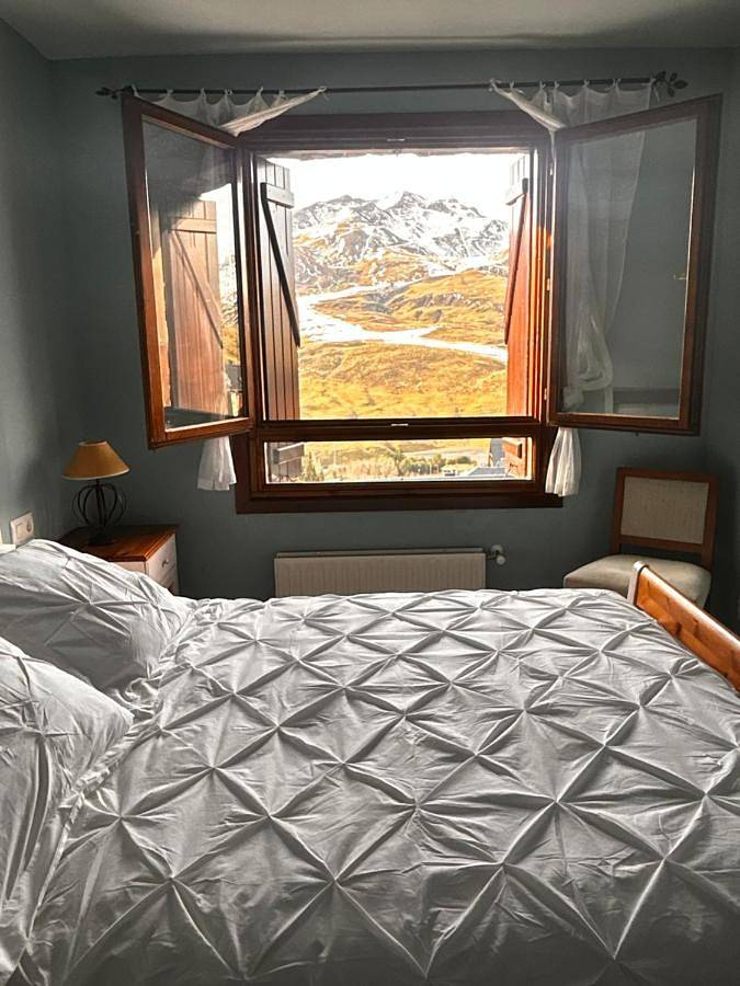 Casa rural para 4 personas, con vistas y piscina en Valle de Tena