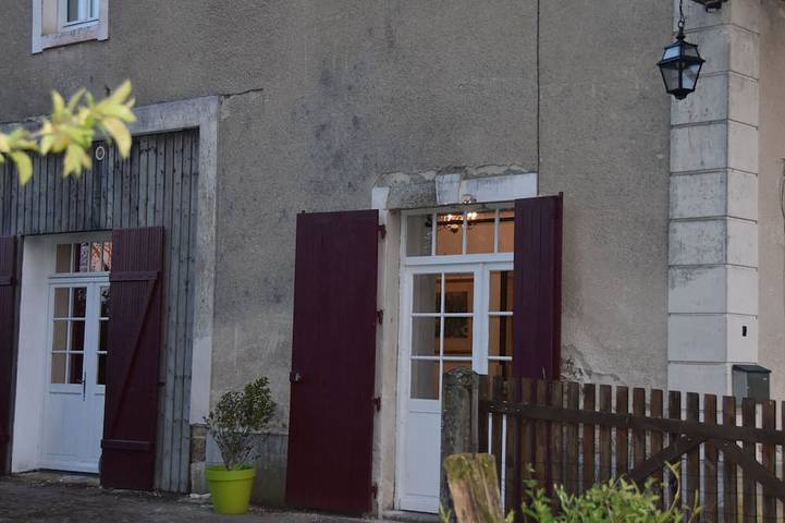 Gîte pour 6 personnes, avec jardin dans Lucé-sous-Ballon