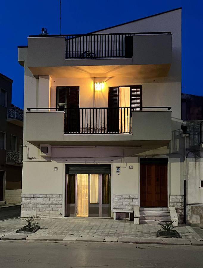 Gästehaus für 4 Personen, mit Terrasse und Ausblick - 1