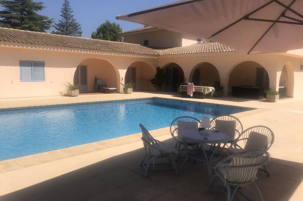 Magnificent villa for 10 people with very large swimming pool and tennis court in Játiva, Provincia de Valencia