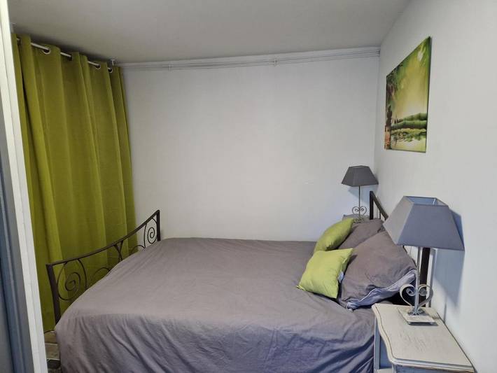 Gîte pour 4 personnes, avec vue et jardin ainsi que piscine et bassin pour enfant, adapté aux familles à Néoules - 4