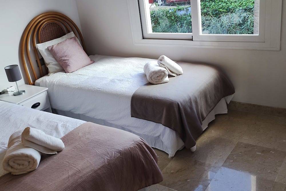 Hel lejlighed, The beach house in Playa de La Alcaidesa, San Roque