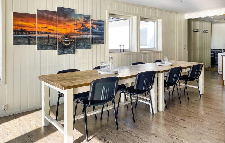 Ferienhaus für 14 Personen mit Ausblick in Frøya