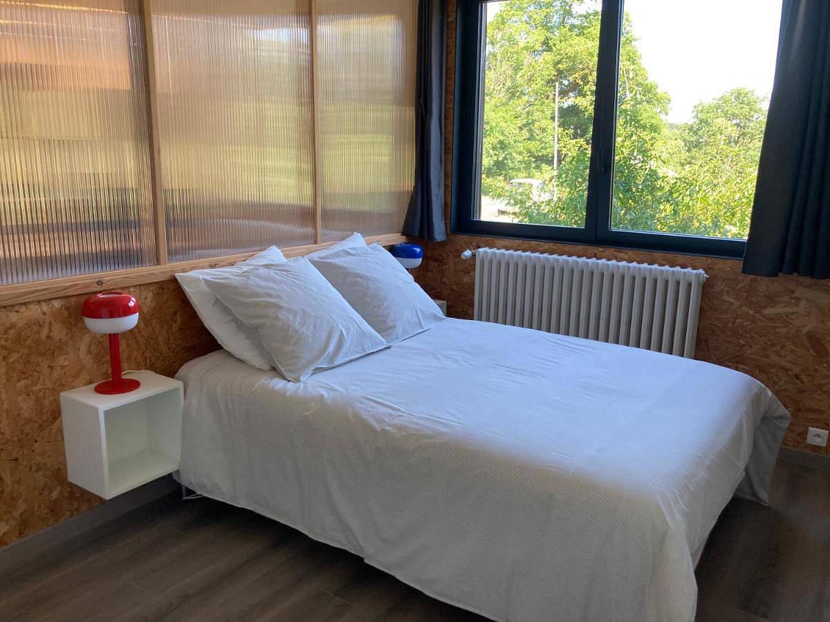 Appartement entier, One-Bedroom Apartment in Le Longeron, Région de Cholet