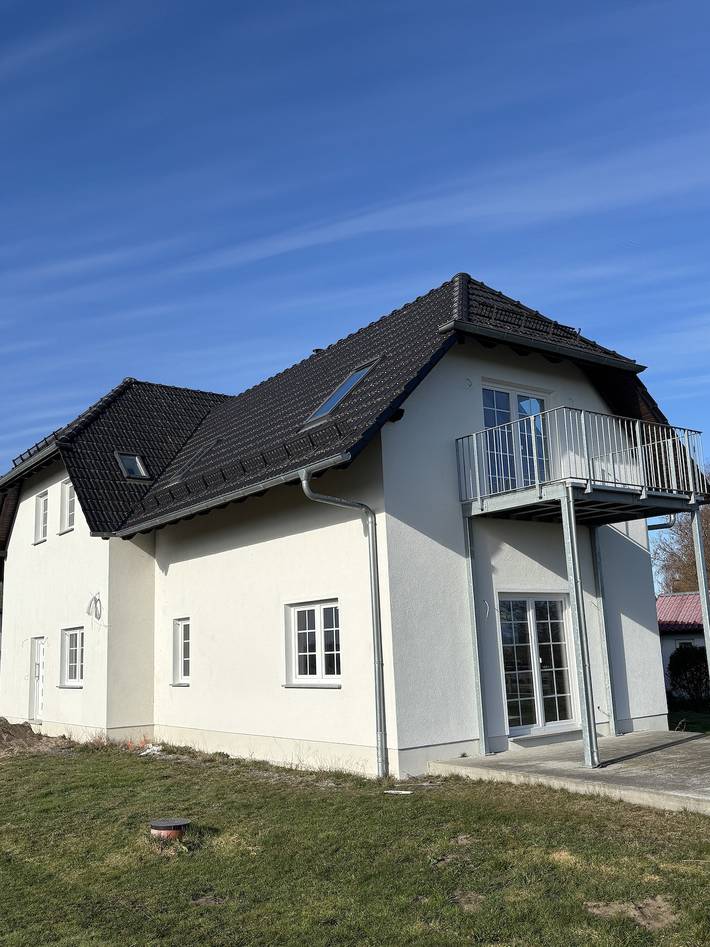 Ferienwohnung für 6 Personen, mit Balkon und Garten in Kröslin