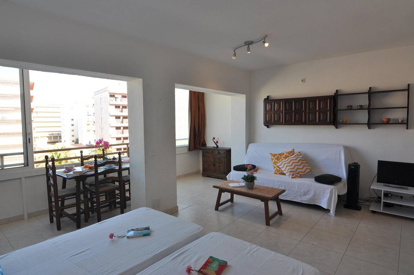 Ganzes Studio, Charmante Wohnung zur Miete in Roses, Costa Brava! 0 Meter vom Strand entfernt. Genießen Sie den Gemeinschaftspool und den Meerblick. in Santa Margarida, Roses
