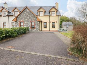 Gîte pour 6 personnes, avec jardin à Kenmare