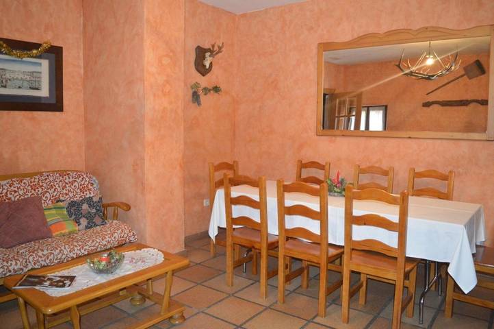 Gîte pour 5 personnes, avec terrasse et vue à Vinuesa - 4