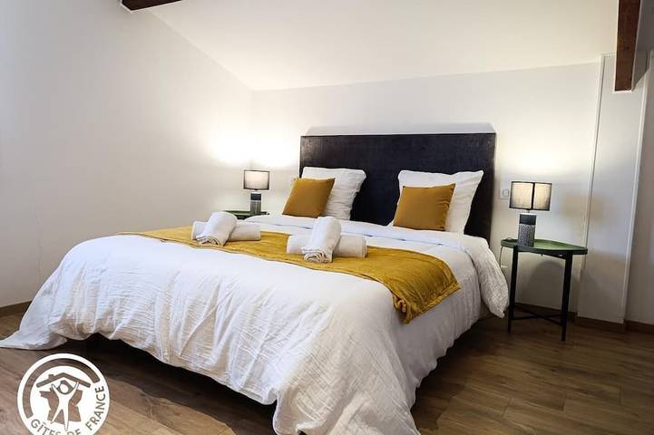 Location de vacances pour 8 personnes, avec jardin, animaux acceptés à Cuzance - 3