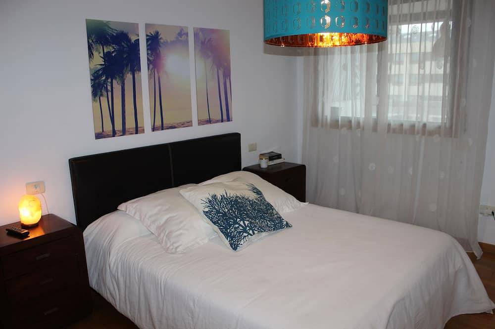 Entire apartment, Vigo Playa-Ciudad Apartment in Coia, Vigo